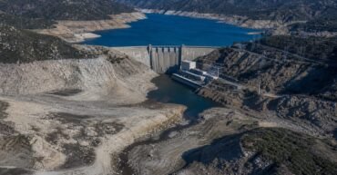 Record lows at Lake Powell and Lake Mead threaten hydropower