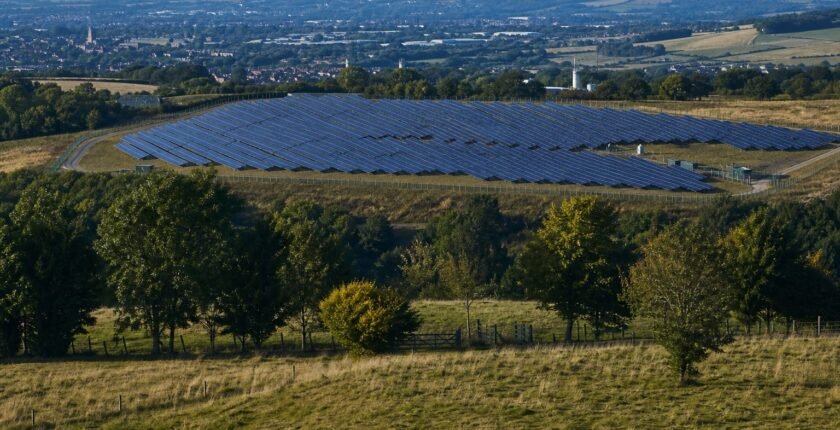 Lexington Solar Farms Move Closer as Council Advances Rules