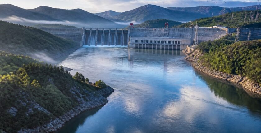 Indonesia invites investment in 35 GW hydropower