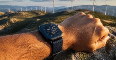 Amazfit T-Rex Dual Solar brings AMOLED plus two panels
