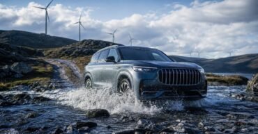 Range Rover Electric 118.5kWh, 372-mile WLTP, 900mm wading
