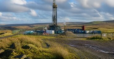 United Downs finds heat 3.3 miles underground