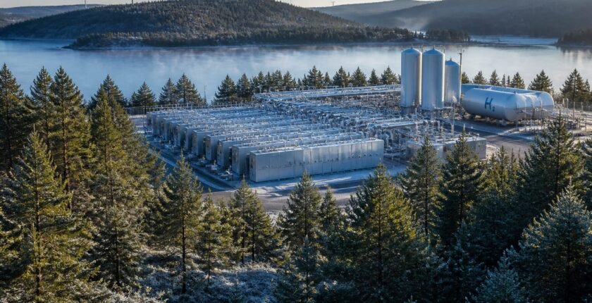 1,000 V Alkaline Electrolysis Could Cut Hydrogen Costs