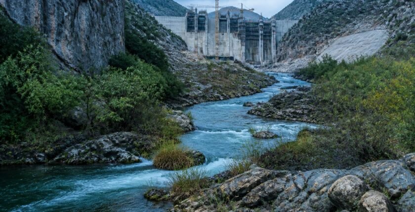 Upper Horizons Threatens the Neretva River